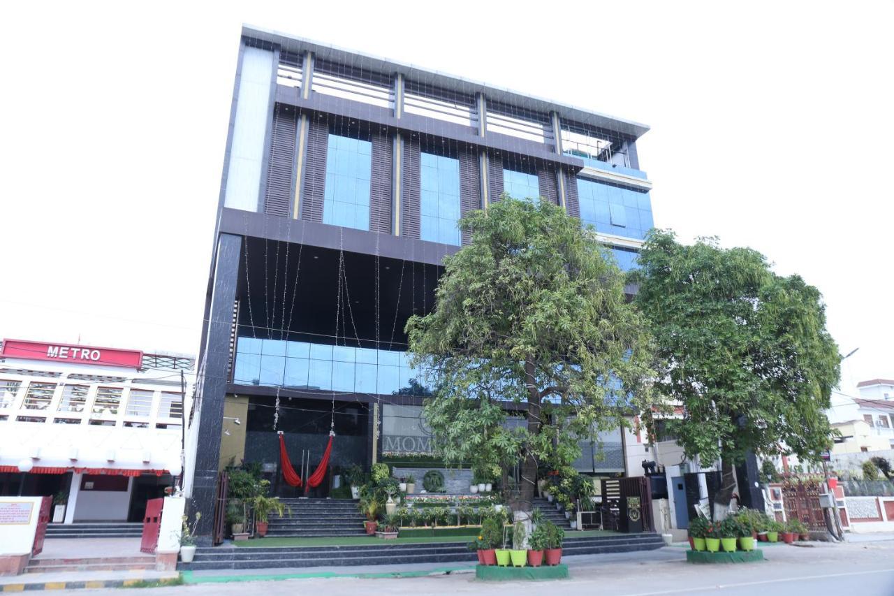 Hotel Moments Lucknow Exterior photo